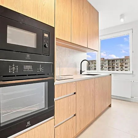 Spacious 2-bedroom Family In Ruzinov * Pozsony